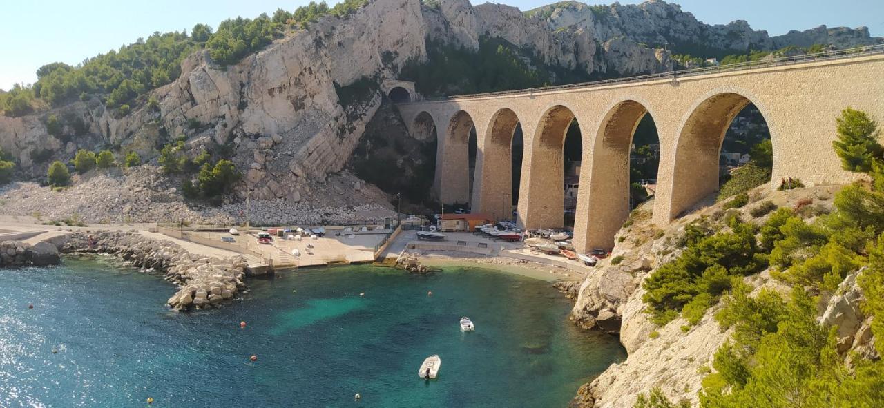 Les Mondes - Appartement Bas De Maison Ensues-la-Redonne Kültér fotó