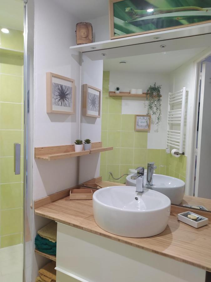 Les Mondes - Appartement Bas De Maison Ensues-la-Redonne Kültér fotó